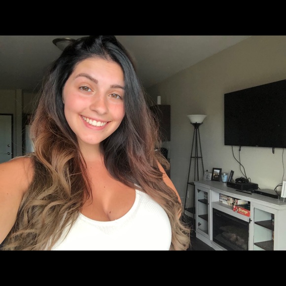 Meet your Posher, Jada - Picture 2 of 3